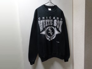 画像1: 90'S CHICAGO WHITE SOX CREW-NECK SWEAT(USA製 シカゴ ホワイトソックス クルーネック仕様 スウェット)DEAD STOCK（L）