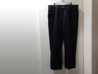 00'S Levis 550 RELAXED FIT TAPERED LEG BLACK DENIM PANTS（リーバイス 550 リラックスフィット & テーパード仕様 黒デニム パンツ）MADE IN CANADA（実寸W40 × L30）