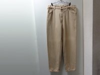 90'S Levis 550 RELAXED FIT TAPERED LEG BEIGE DENIM PANTS（リーバイス 550 リラックスフィット & テーパード仕様 先染めベージュデニム パンツ）MADE IN USA（実寸W35 × L30.5）