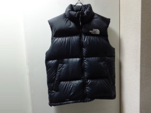 画像1: 90'S THE NORTH FACE NUPTSE FILLPOWER 700 RIP-STOP DOWN VEST(ノースフェイス ヌプシ フィルパワー700 リップストップナイロン ダウン ベスト)Mountain Dew刺繍ロゴ入り（M）