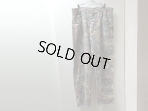 画像1: 90'S Wrangler DOUBLE KNEE REAL TREE CAMOUFLAGE PATTERN DENIM PANTS（ラングラー ダブルニー仕様 リアルツリーカモ柄 デニム パンツ）MADE IN USA（実寸W36 × L31）
