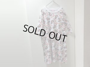 画像1: 90'S COW REPITING PATTERNE OVER SIZE T-SHIRTS（牛総柄 オーバーサイズ仕様 Tシャツ）MADE IN USA（XXL位）