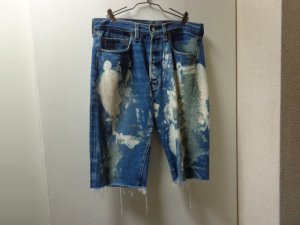 画像1: 80'S Levi's 501 RED LINE CUT OFF INDIGO DENIM PANTS（リーバイス 501 赤耳 カットオフ仕様 インディゴデニム パンツ）MADE IN USA（実寸 W31.5 × L14.5）
