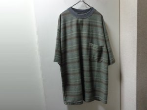 画像1: 90'S gotcha JACQUARD SHADOW BORDER PATTREN T-SHIRTS WITH POCKET（USA製 ガチャ ジャガード織り ぼかしボーダー柄 ポケット付き Tシャツ）DEAD STOCK（XL）
