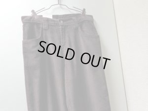 画像2: 90'S HI CL BAGGY CORDUROY PANTS（USA製 HI CL バギー仕様 太畝 コーデュロイ パンツ）DEAD STOCK（実寸W32 × L31）