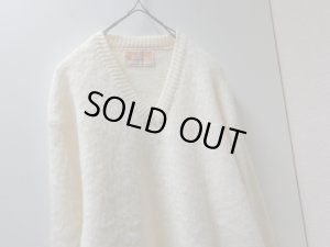 画像2: 60'S Jantzen V-NECK MIDDLE GAUGE MOHAIR KNIT SWEATER（ジャンセン 毛足長め & ミドルゲージ仕様 Vネック モヘア ニット セーター）MADE IN USA(L)　