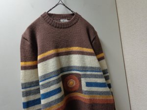 画像2: 80'S Neiman Marcus MULTI BORDER PATTERN MIDDLE-GAUGE WOOL KNIT SWEATER（ニーマンマーカス マルチボーダー柄 ミドルゲージ仕様 ウール ニット セーター）MADE IN ENGLAND（M）