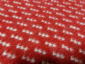 画像6: 80'S L.L. Bean RED BIRD'S EYE LOW-GAUGE WOOL × RAYON KNIT SWEATER（L.L. ビーン 赤バーズアイ柄 ローゲージ仕様 ウール × レーヨン ニット セーター）MADE IN NORWAY（W-XL）