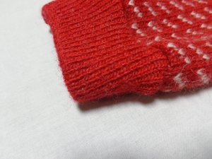 画像9: 80'S L.L. Bean RED BIRD'S EYE LOW-GAUGE WOOL × RAYON KNIT SWEATER（L.L. ビーン 赤バーズアイ柄 ローゲージ仕様 ウール × レーヨン ニット セーター）MADE IN NORWAY（W-XL）