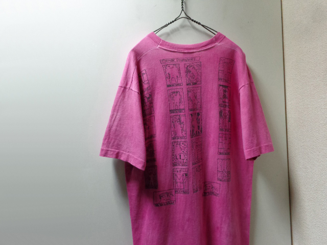 special！80s〜 this girl is different tシャツ