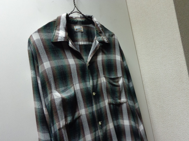 60'S PENNY'S TOWNCRAFT OMBRE CHECK PATTREN OPEN COLLAR L/S RAYON