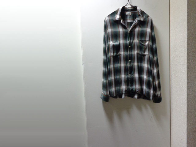 60'S PENNY'S TOWNCRAFT OMBRE CHECK PATTREN OPEN COLLAR L/S RAYON