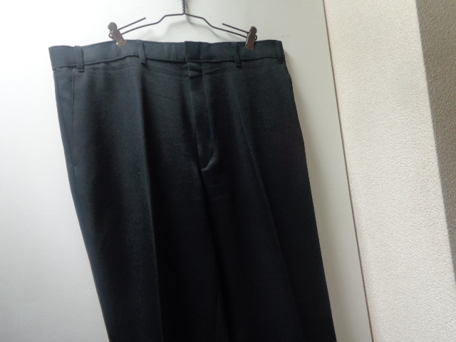 00'S Levis BLACK ACTION SLACKS（リーバイス 黒 アクション